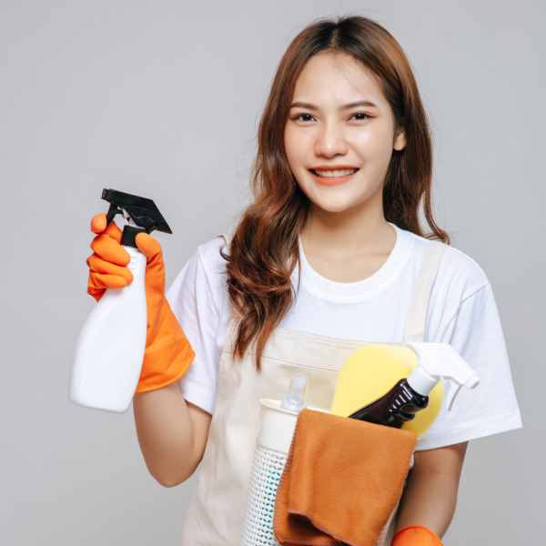 spray-girl